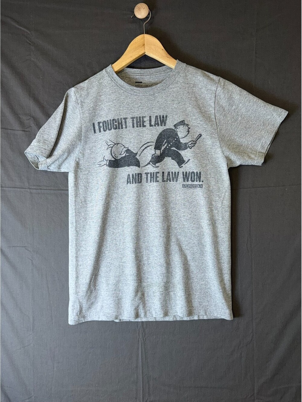 Monopoly I Fought the Law T‑Shirt Men’s Large Gray Go To Jail Graphic Tee S
